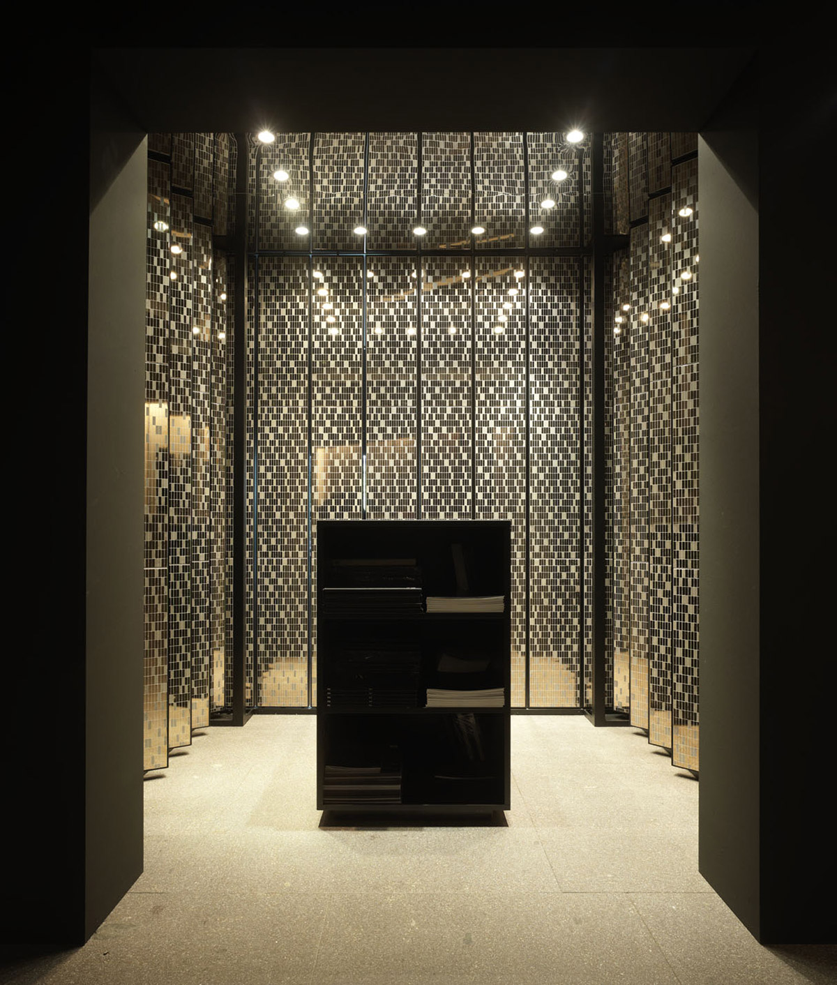 Iris Ceramica - Moving-Fuorisalone